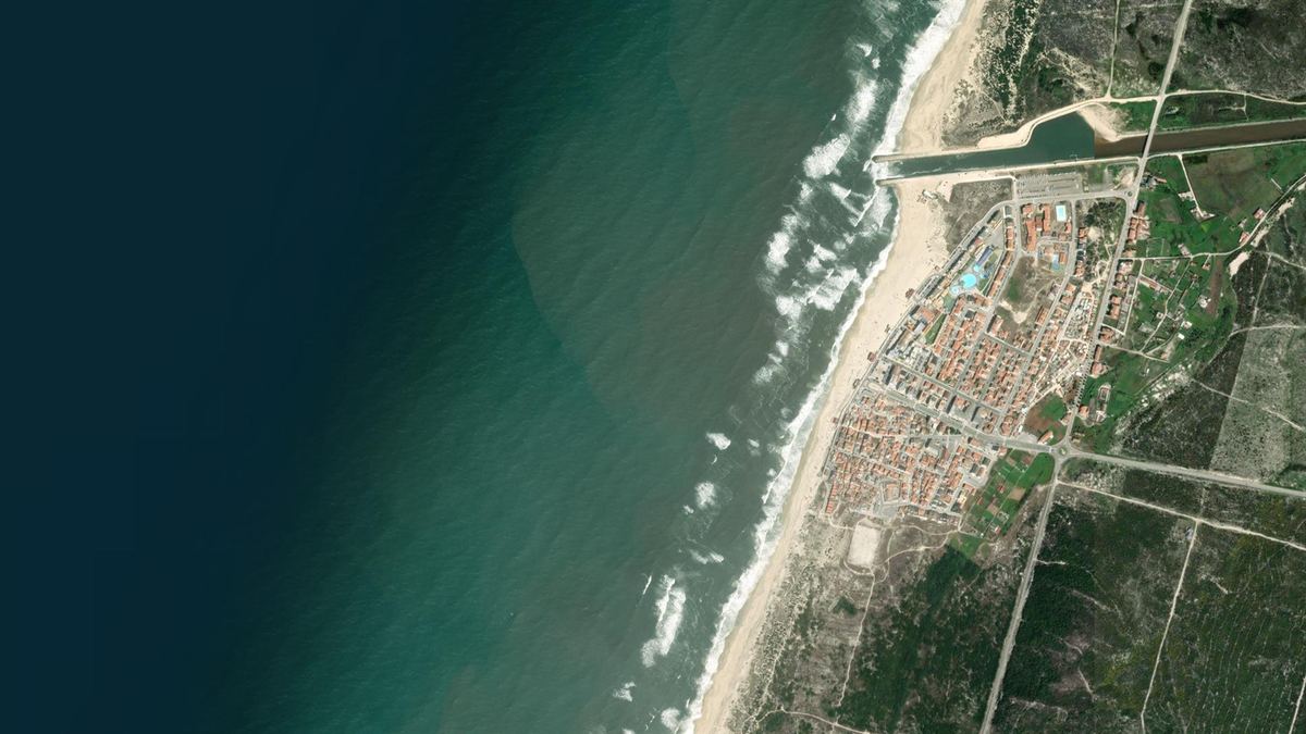 Vista de satélite da costa